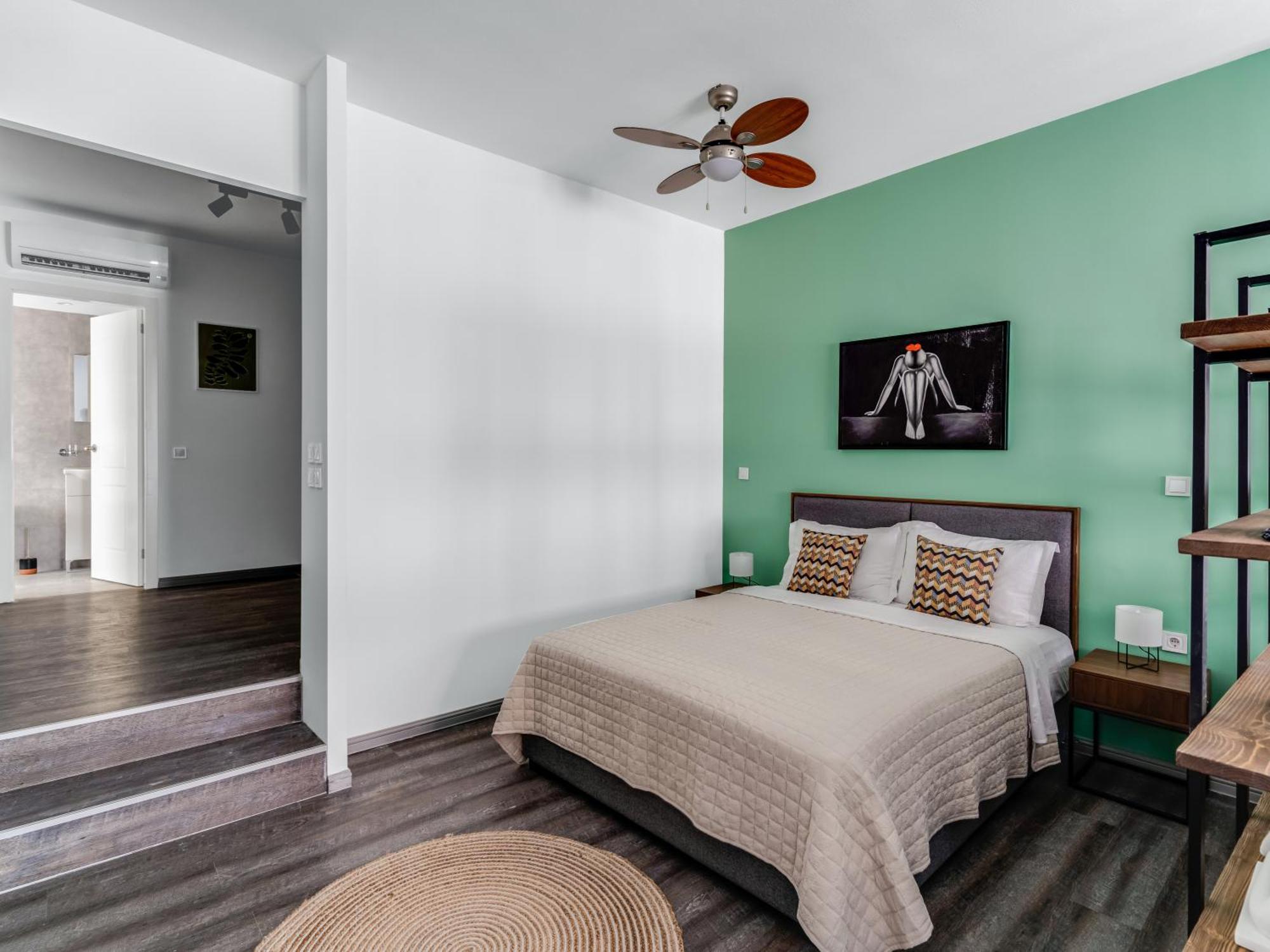 Sanders Center Athens Apartment Room photo